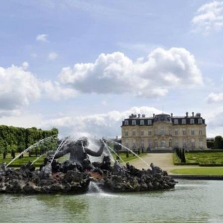 Studio Du Chateau Apartment Champs-Sur-Marne Bagian luar foto